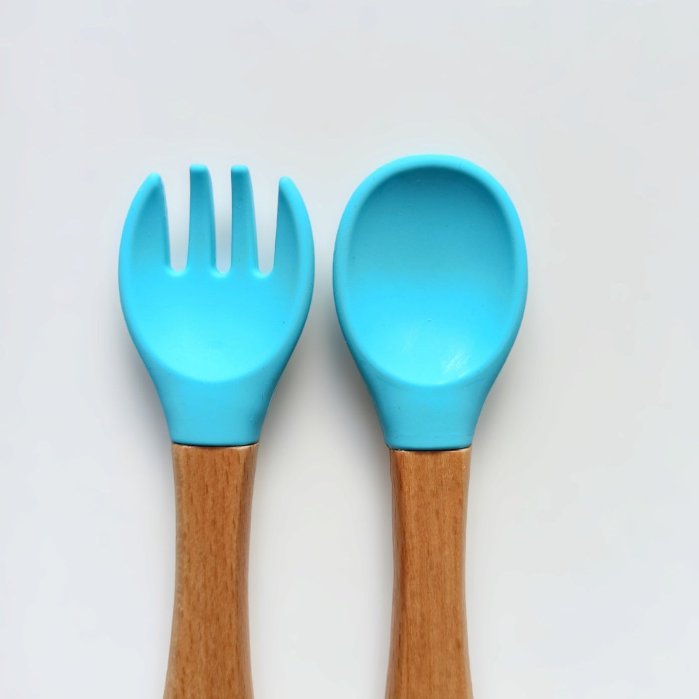 Personalisiertes Besteck aus Holz und Silikon