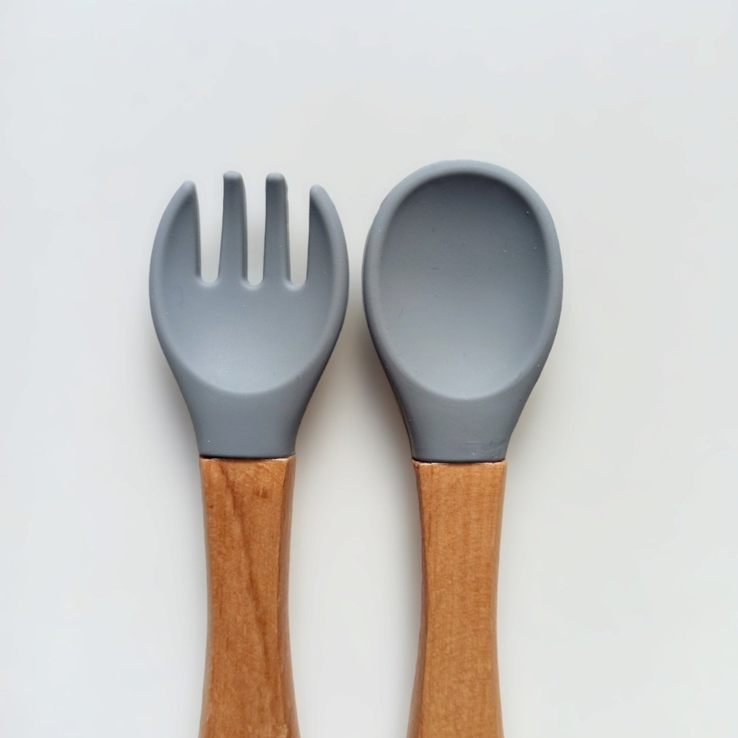 Personalisiertes Besteck aus Holz und Silikon
