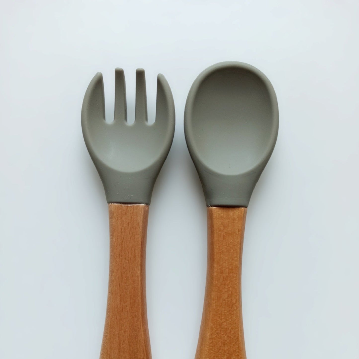 Personalisiertes Besteck aus Holz und Silikon