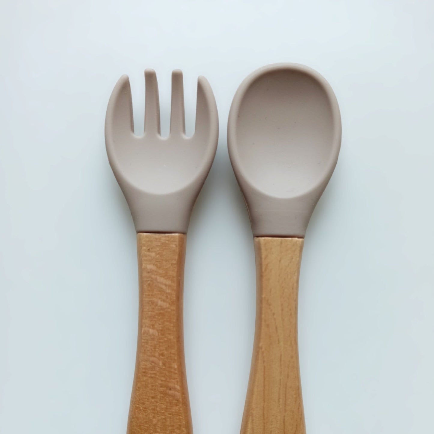 Personalisiertes Besteck aus Holz und Silikon