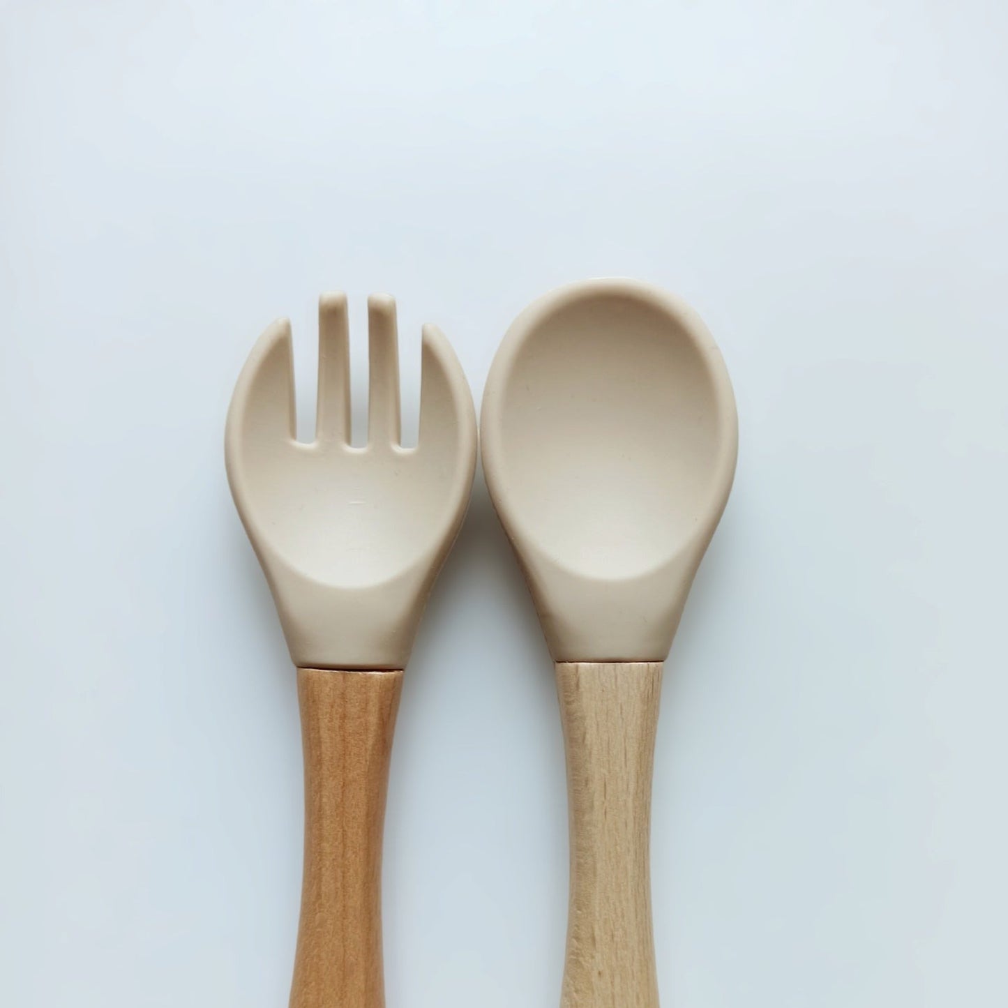 Personalisiertes Besteck aus Holz und Silikon