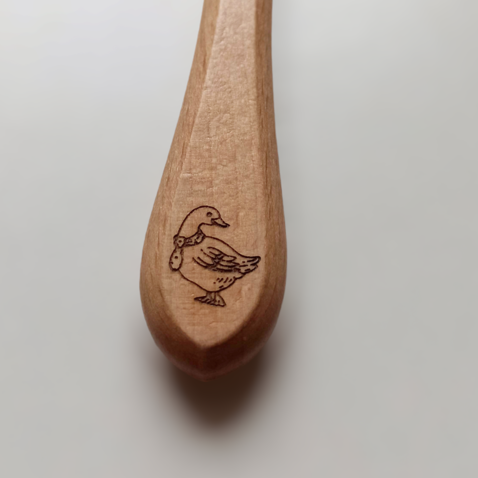 Terracotta crab and personalized cutlery set