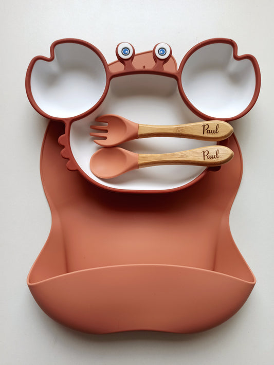 Set repas bébé Crabe terracotta et couverts personnalisés